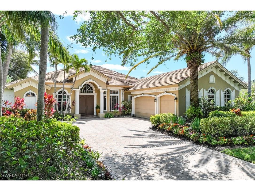 2952 Gardens Boulevard Naples FL 34105 225036812 image1