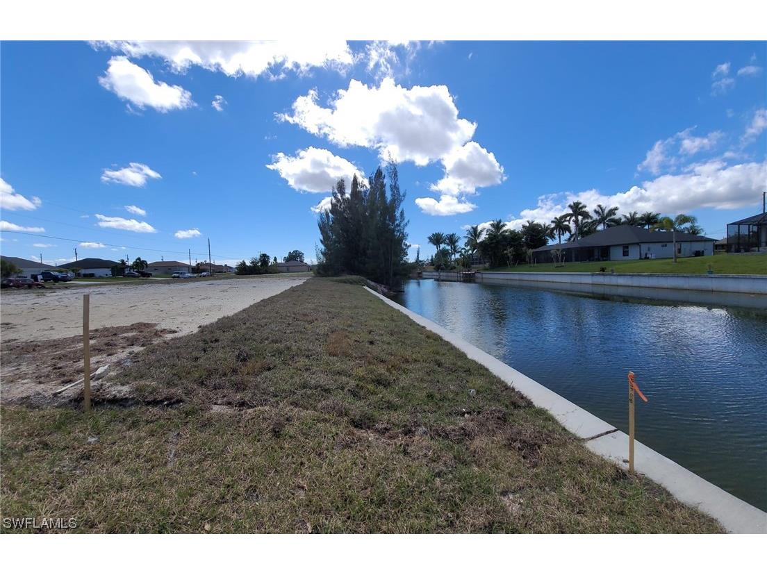 30 NW 13th Place Cape Coral FL 33993 223050250 image1