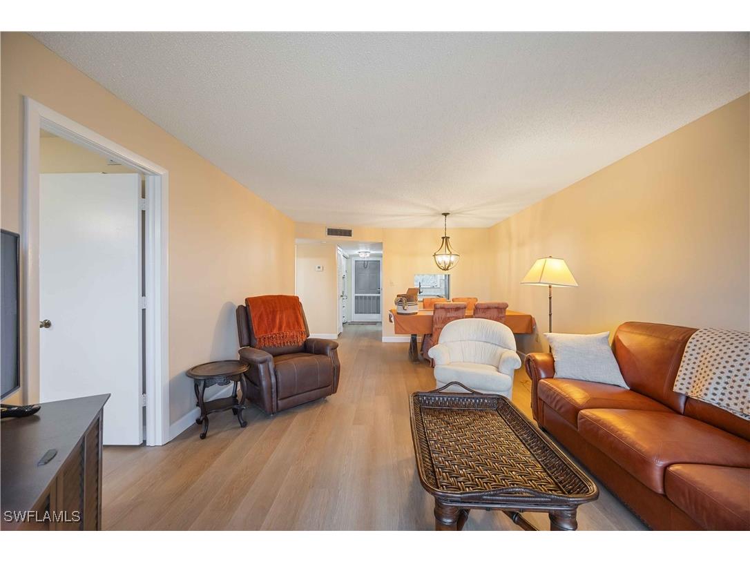 300 Forest Lakes Boulevard #210 Naples FL 34105 225010787 image10