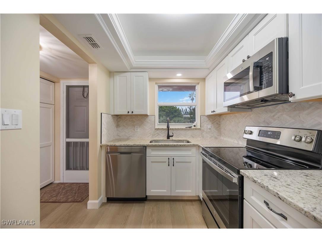 300 Forest Lakes Boulevard #210 Naples FL 34105 225010787 image14