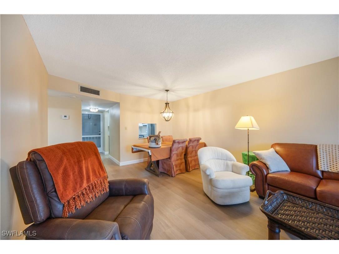 300 Forest Lakes Boulevard #210 Naples FL 34105 225010787 image9