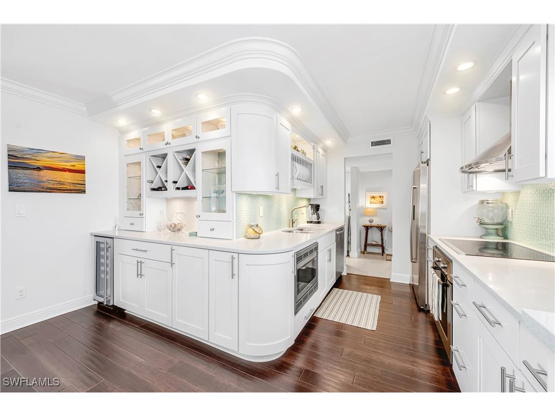 300 Park Shore Drive #4A Naples FL 34103 225009419 image1