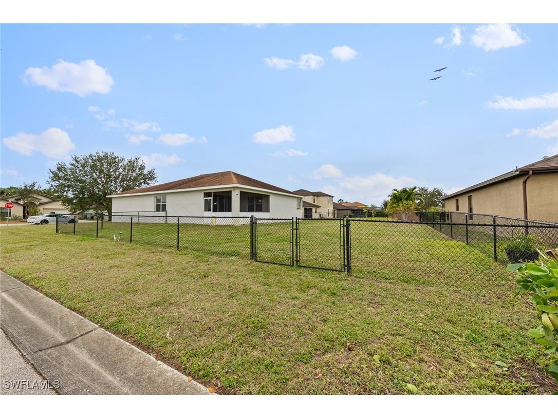 300 Shadow Lakes Drive Lehigh Acres FL 33974 225005514 image9