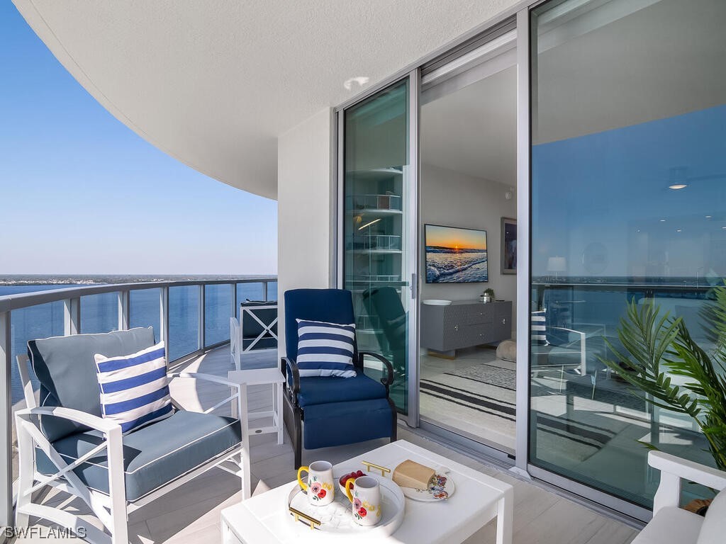 3000 Oasis Grand Boulevard #2107 Fort Myers FL 33916 224017842 image1