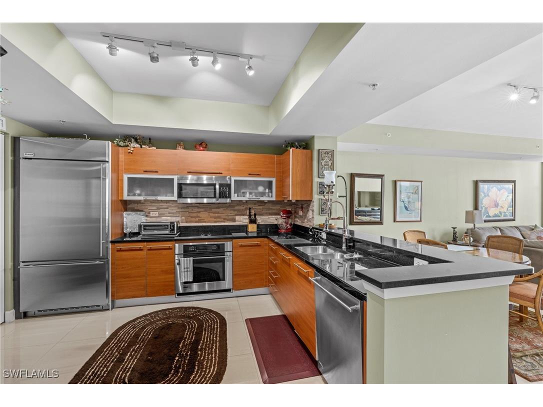 3000 Oasis Grand Boulevard #2203 Fort Myers FL 33916 225016369 image11