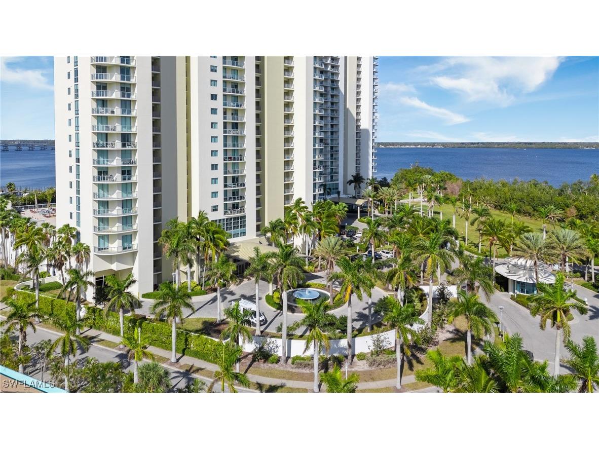 3000 Oasis Grand Boulevard #2203 Fort Myers FL 33916 225016369 image3