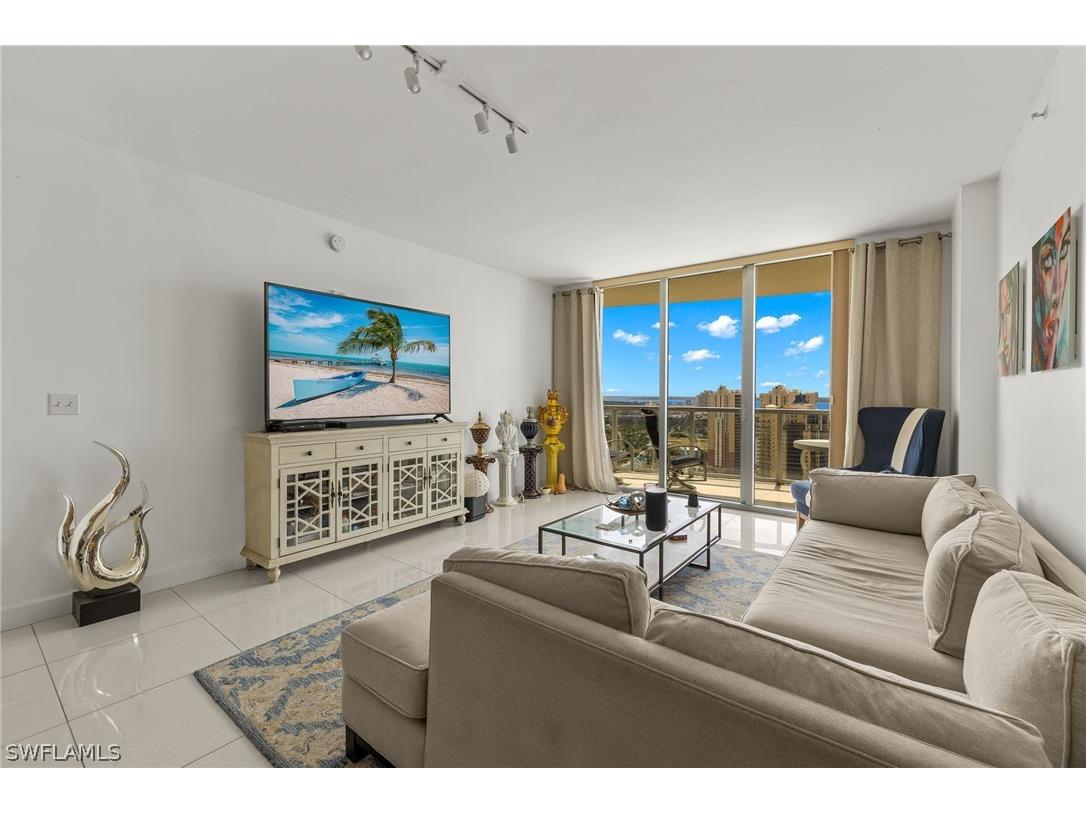 3000 Oasis Grand Boulevard #3002 Fort Myers FL 33916 224038567 image1