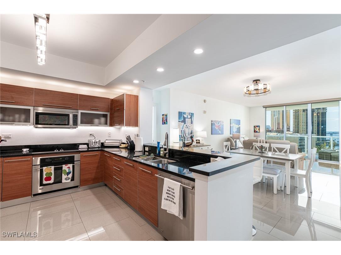 3000 Oasis Grand Boulevard #801 Fort Myers FL 33916 225047483 image5