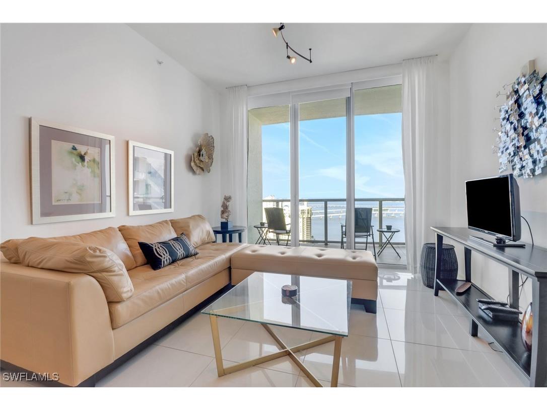 3000 Oasis Grand Boulevard #MPH6 Fort Myers FL 33916 225035296 image13