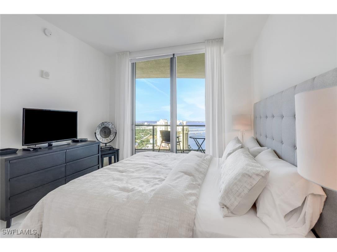 3000 Oasis Grand Boulevard #MPH6 Fort Myers FL 33916 225035296 image16