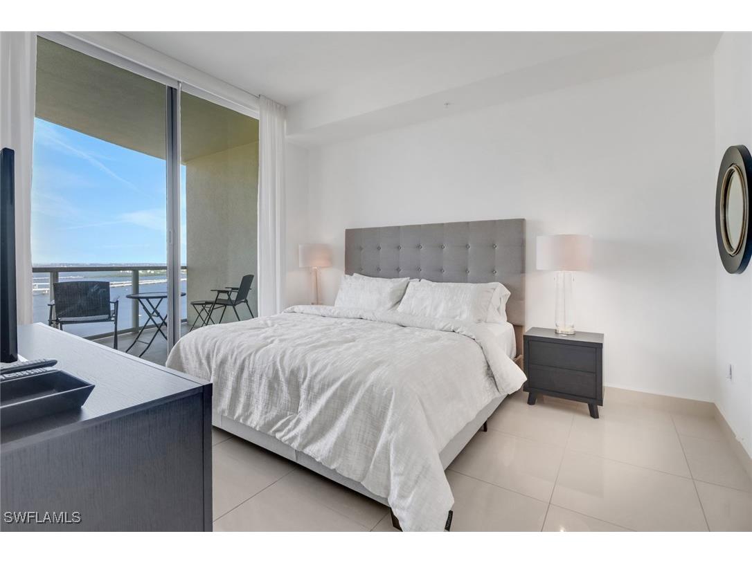 3000 Oasis Grand Boulevard #MPH6 Fort Myers FL 33916 225035296 image17