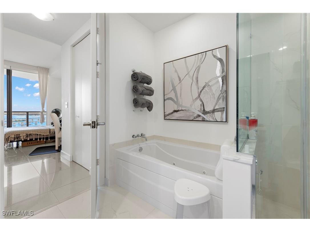 3000 Oasis Grand Boulevard #MPH6 Fort Myers FL 33916 225035296 image19