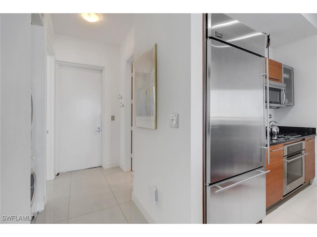 3000 Oasis Grand Boulevard #MPH6 Fort Myers FL 33916 225035296 image6
