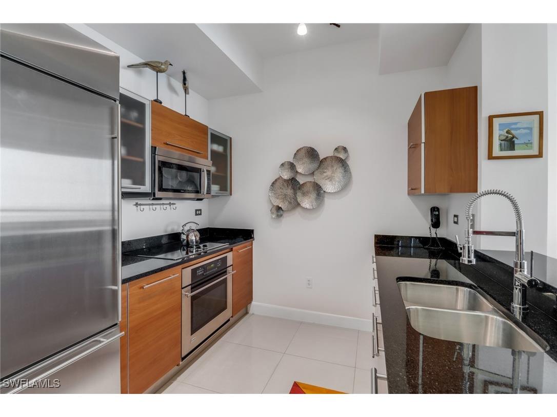 3000 Oasis Grand Boulevard #MPH6 Fort Myers FL 33916 225035296 image7