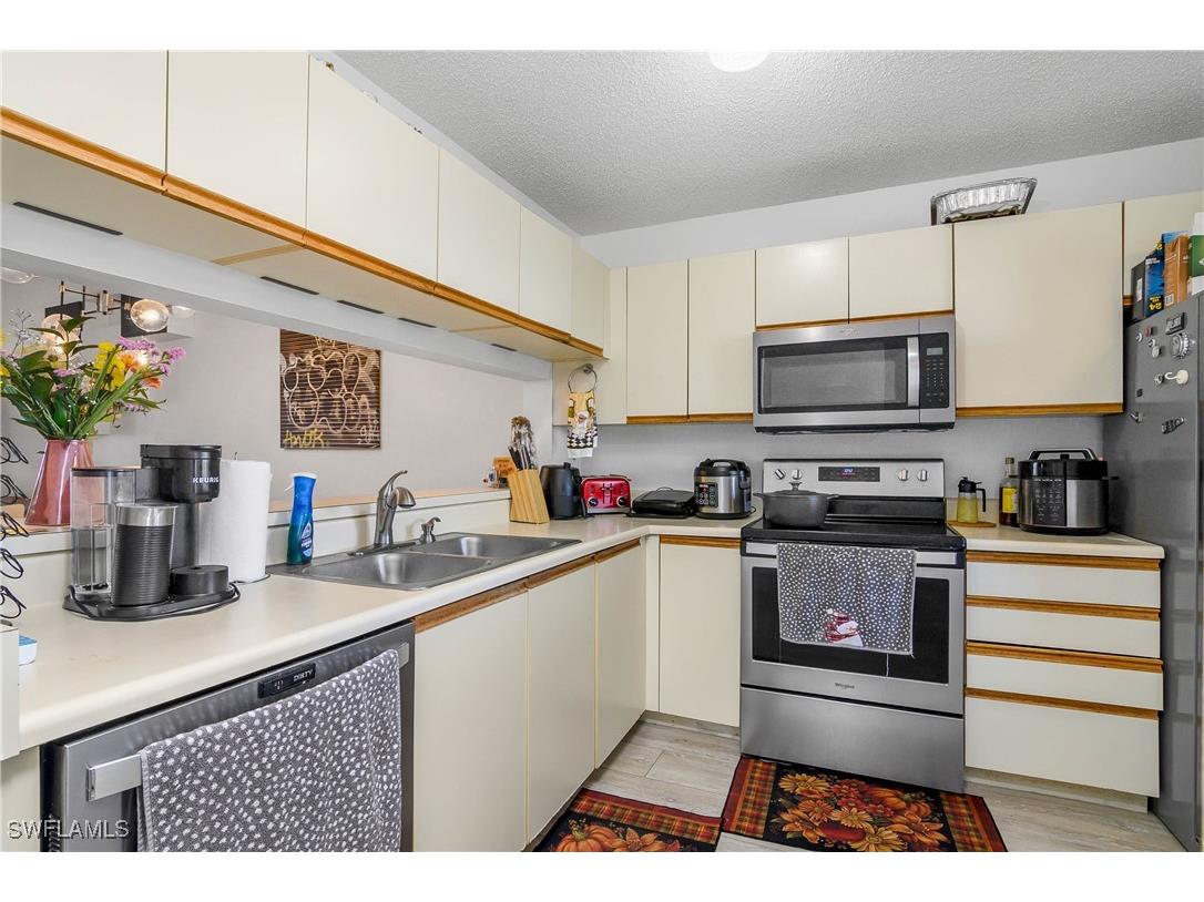 3012 Sandpiper Bay Circle #D301 Naples FL 34112 225018073 image29