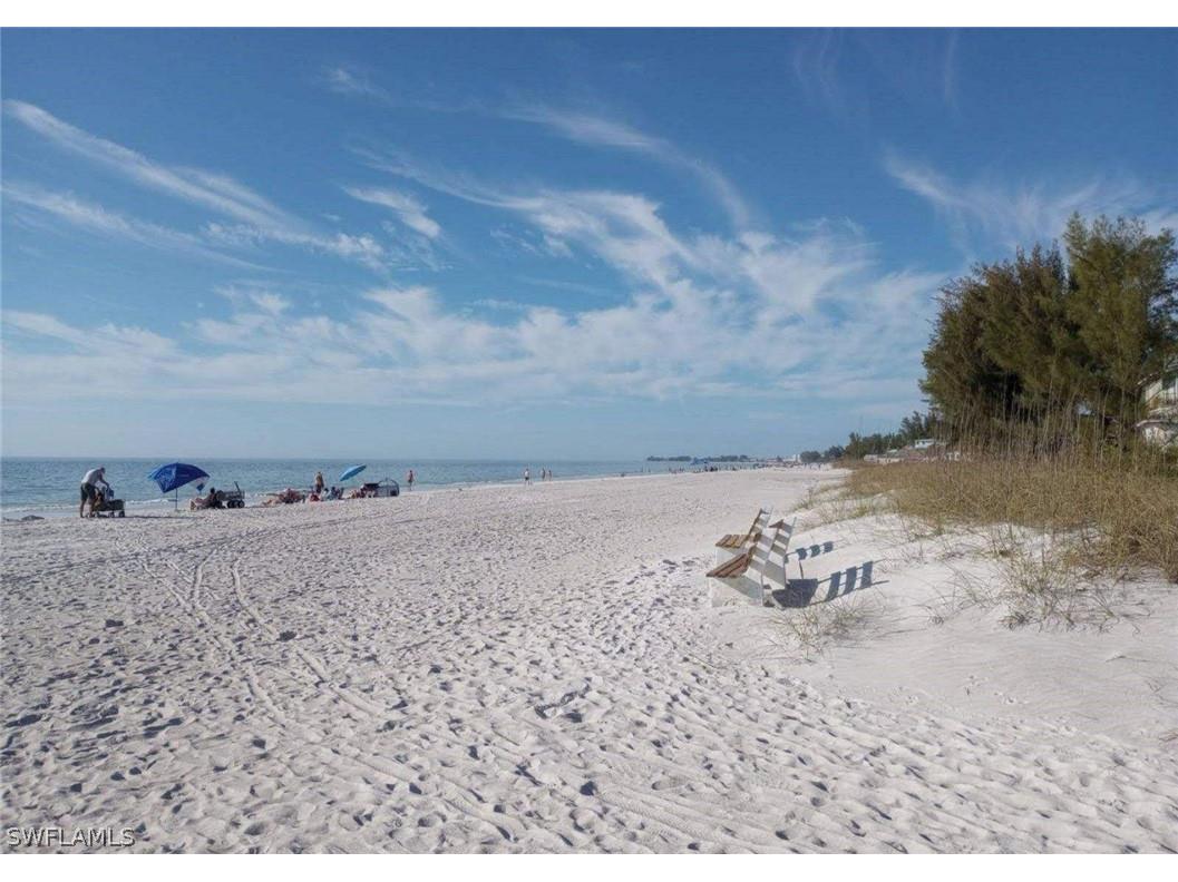 3015 Avenue B Bradenton Beach FL 34217 224054211 image3