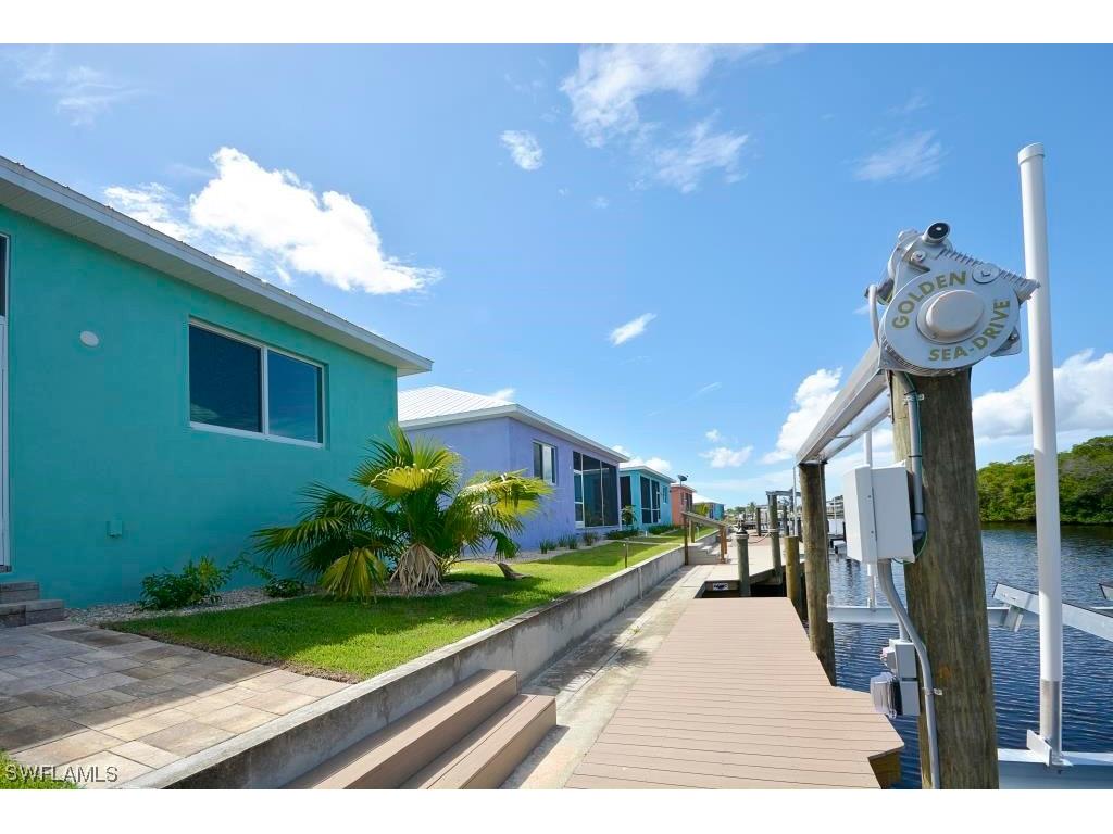 3019 Trawler Lane Saint James City FL 33956 223056137 image3