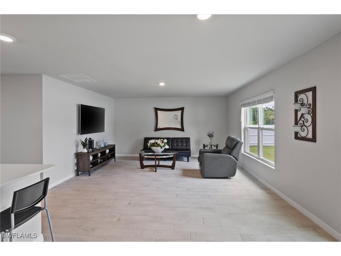 3021 June Circle Labelle FL 33935 225044967 image8