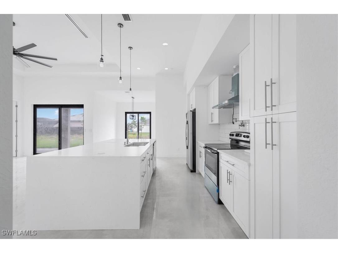 305 Diplomat Parkway E Cape Coral FL 33909 225045112 image32