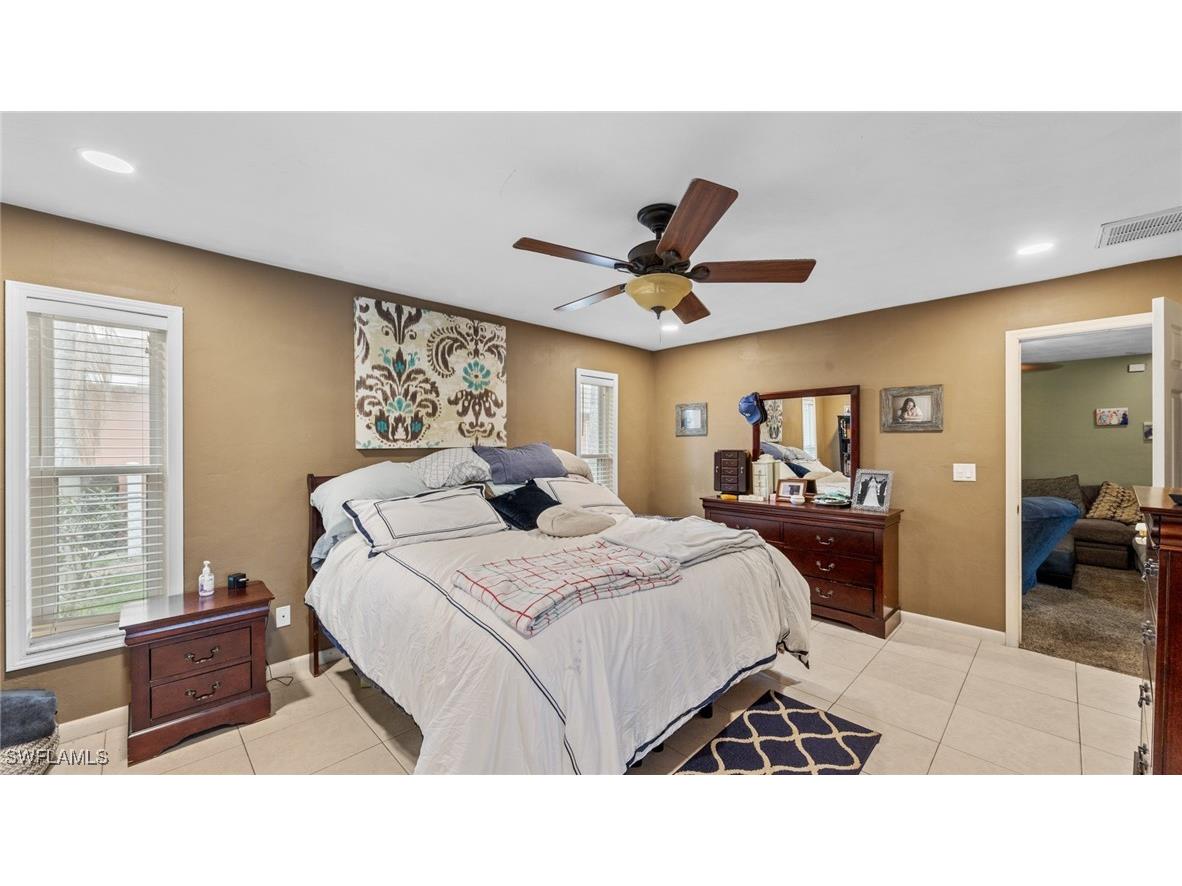 306 SE 21st Lane Cape Coral FL 33990 225042222 image11