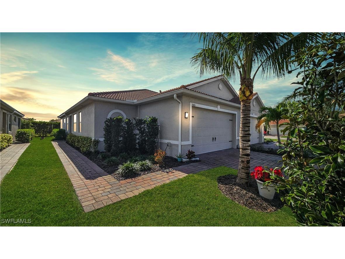 3065 Royal Gardens Avenue Fort Myers FL 33916 225001733 image1