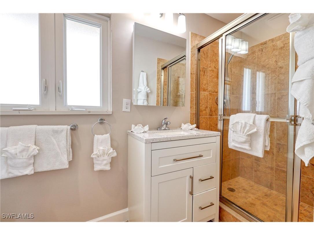 309 Madison Court Fort Myers Beach FL 33931 225024037 image25