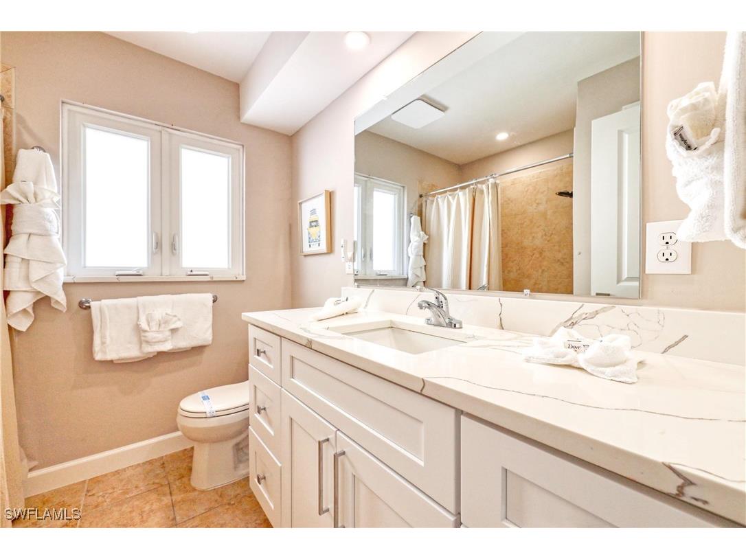 309 Madison Court Fort Myers Beach FL 33931 225024037 image28