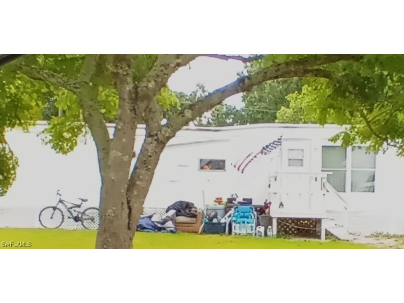 309 Pinecrest Avenue NW Moore Haven FL 33471 225037115 image1