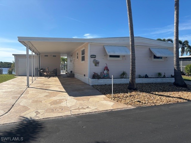 309 Shoreland Drive Fort Myers FL 33905 225000865 image1