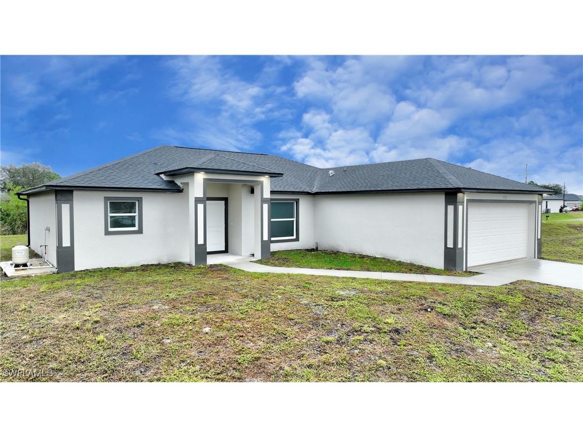 3103 Vera Avenue S Lehigh Acres FL 33976 225037117 image1