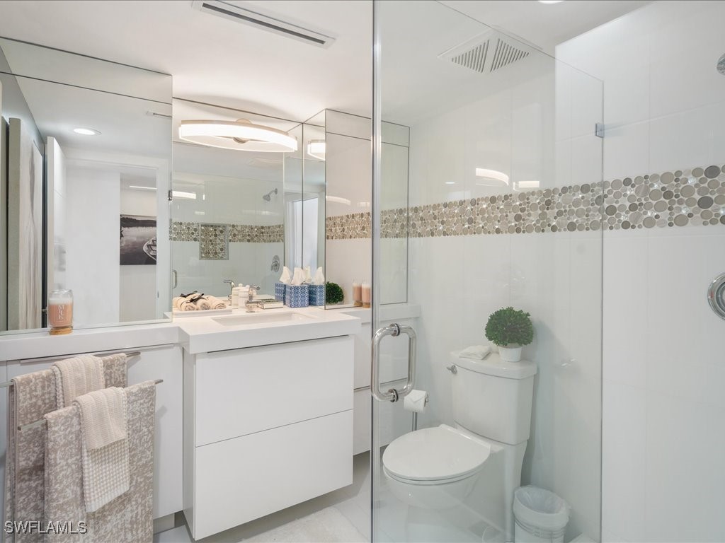 3115 Gulf Shore Boulevard N #205S Naples FL 34103 225043378 image19