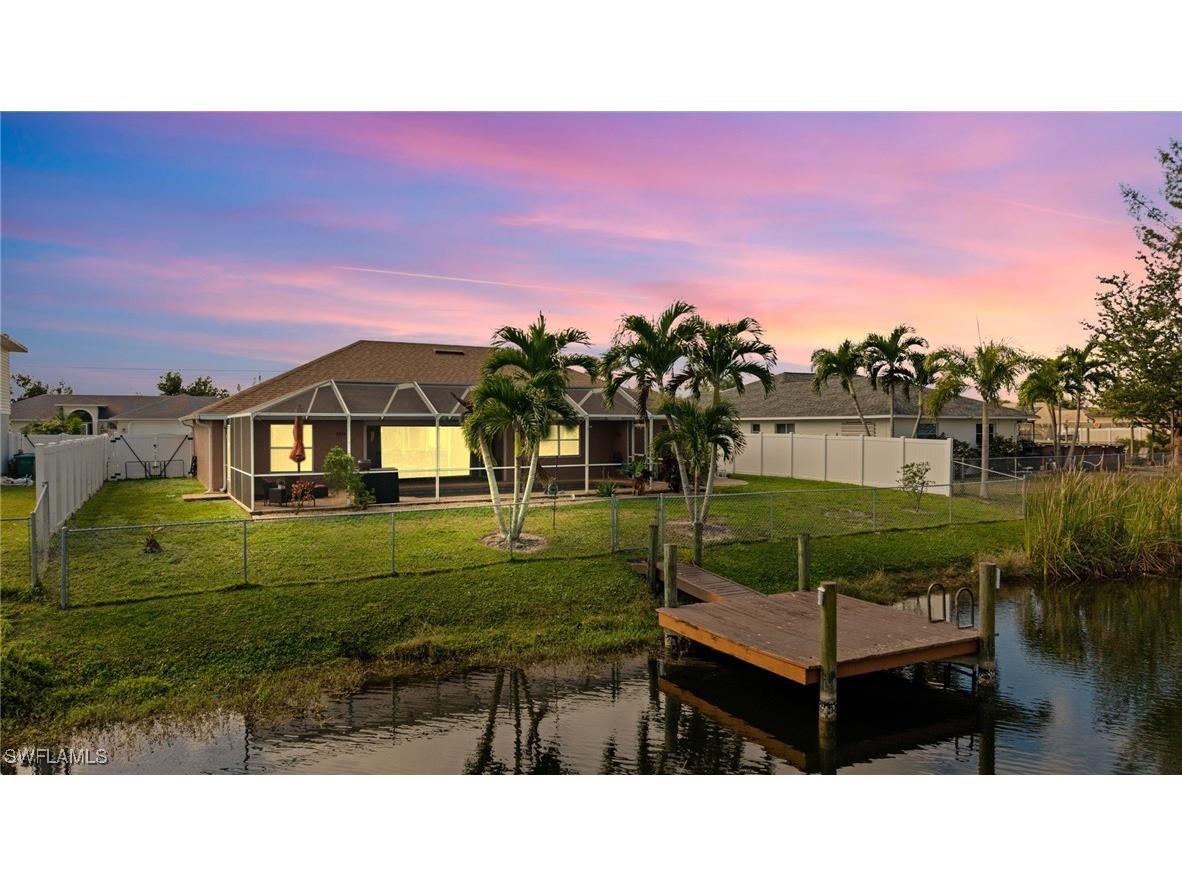313 SE 21st Lane Cape Coral FL 33990 225019582 image4