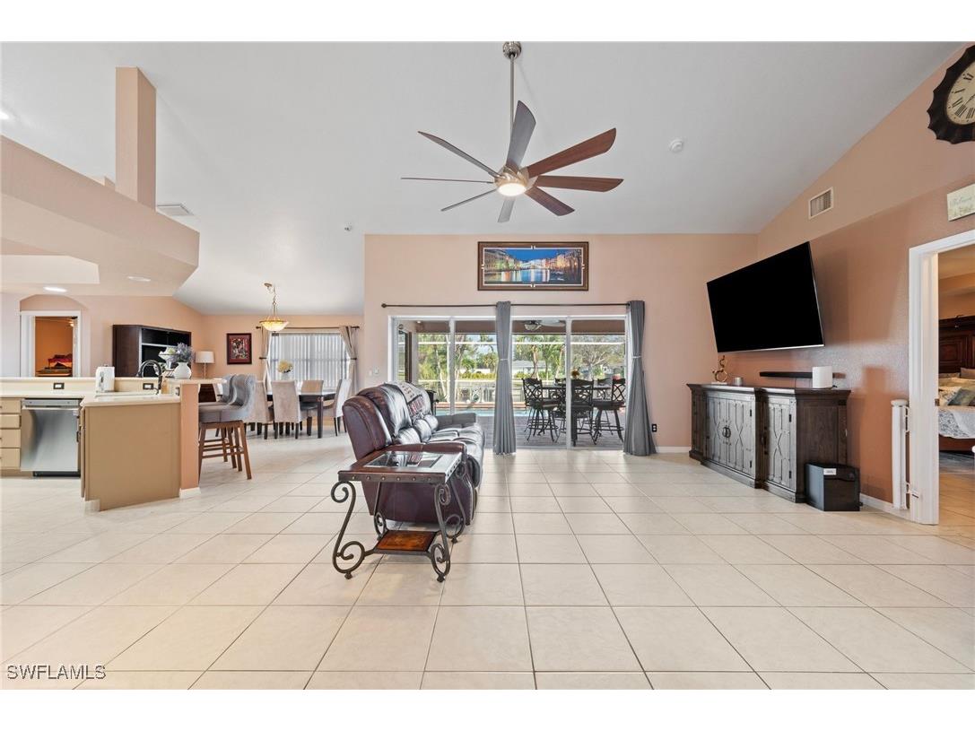 313 SE 21st Lane Cape Coral FL 33990 225019582 image7