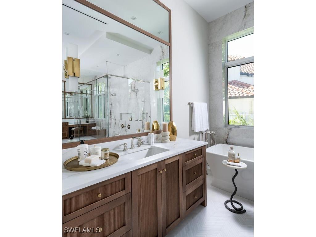 3131 Gin Lane Naples FL 34102 224076260 image12