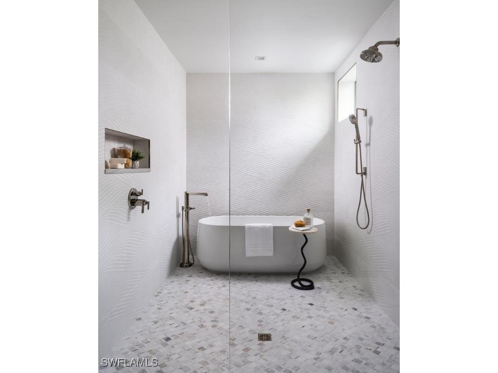 3131 Gin Lane Naples FL 34102 224076260 image25