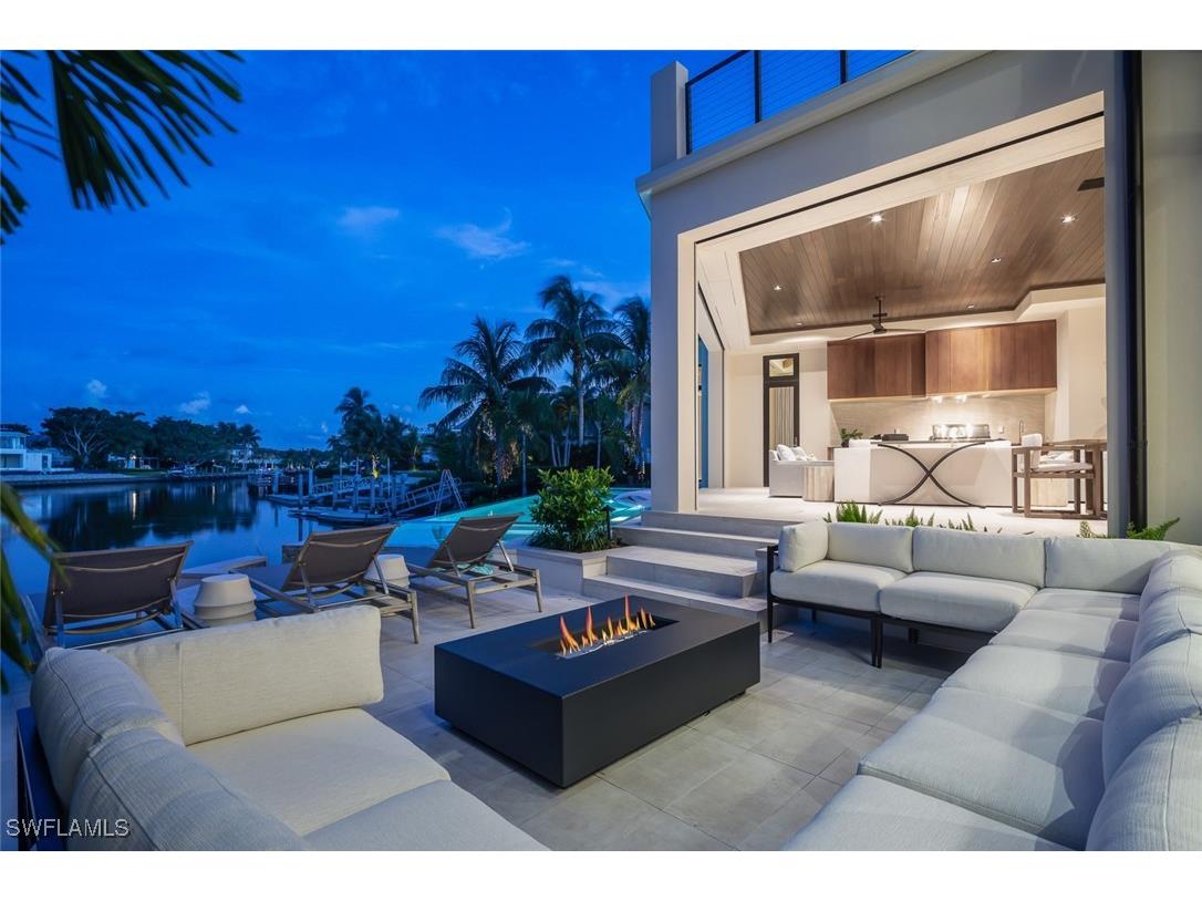 3131 Gin Lane Naples FL 34102 224076260 image32