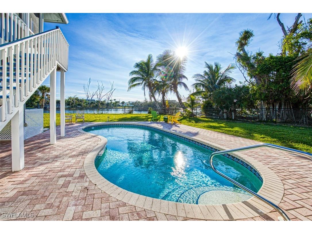 3131 Twin Lakes Lane Sanibel FL 33957 225007614 image1