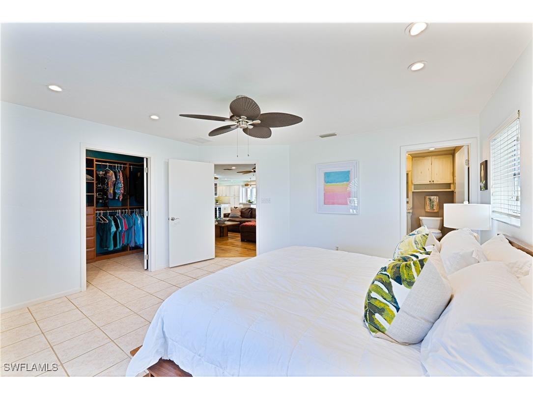 3131 Twin Lakes Lane Sanibel FL 33957 225007614 image9