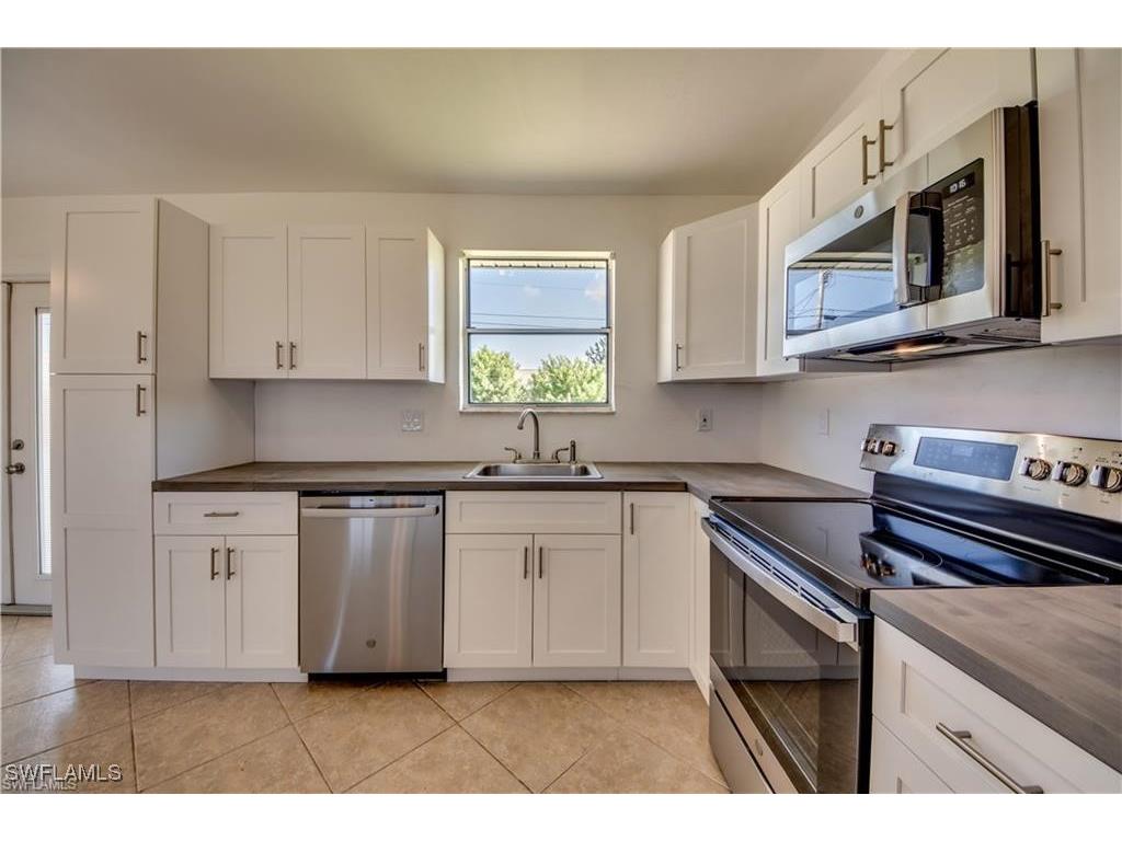 315 SE 22nd Terrace Cape Coral FL 33990 225016953 image5