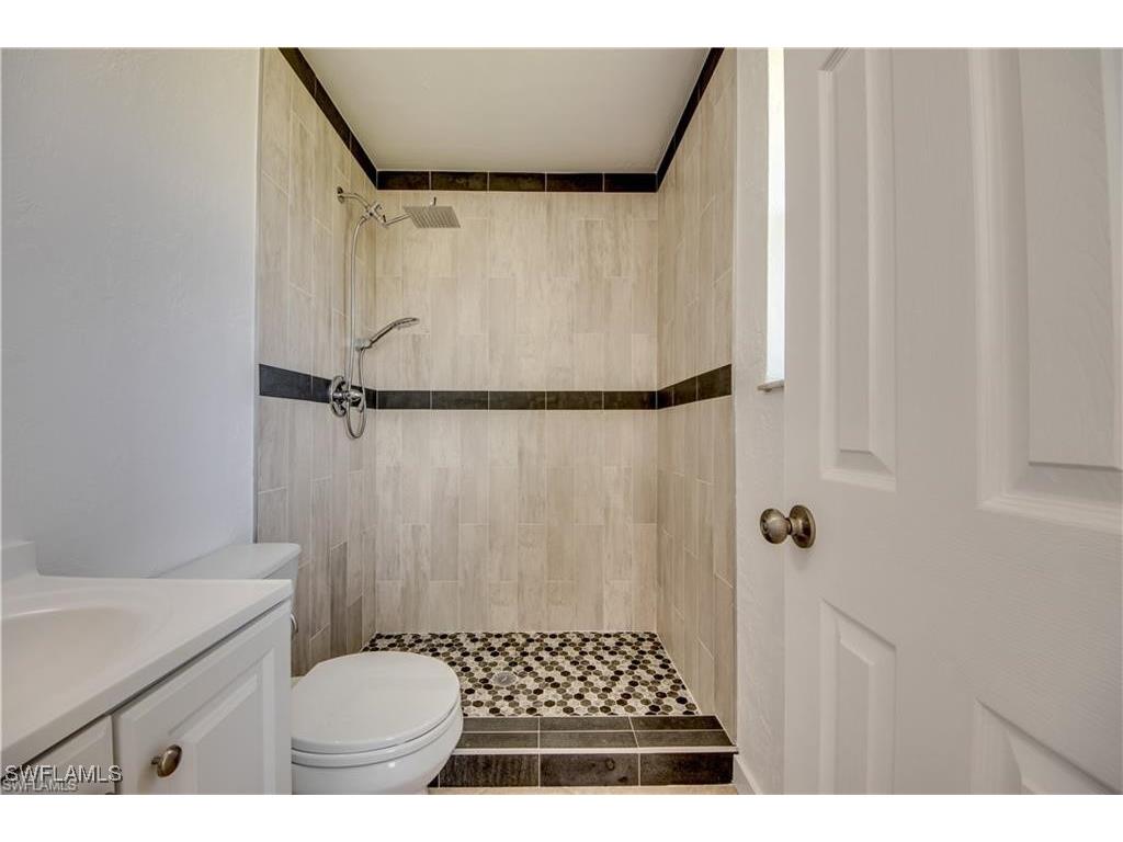 315 SE 22nd Terrace Cape Coral FL 33990 225016953 image6