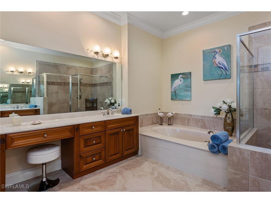 3160 Serena Lane #202 Naples FL 34114 225039455 image14