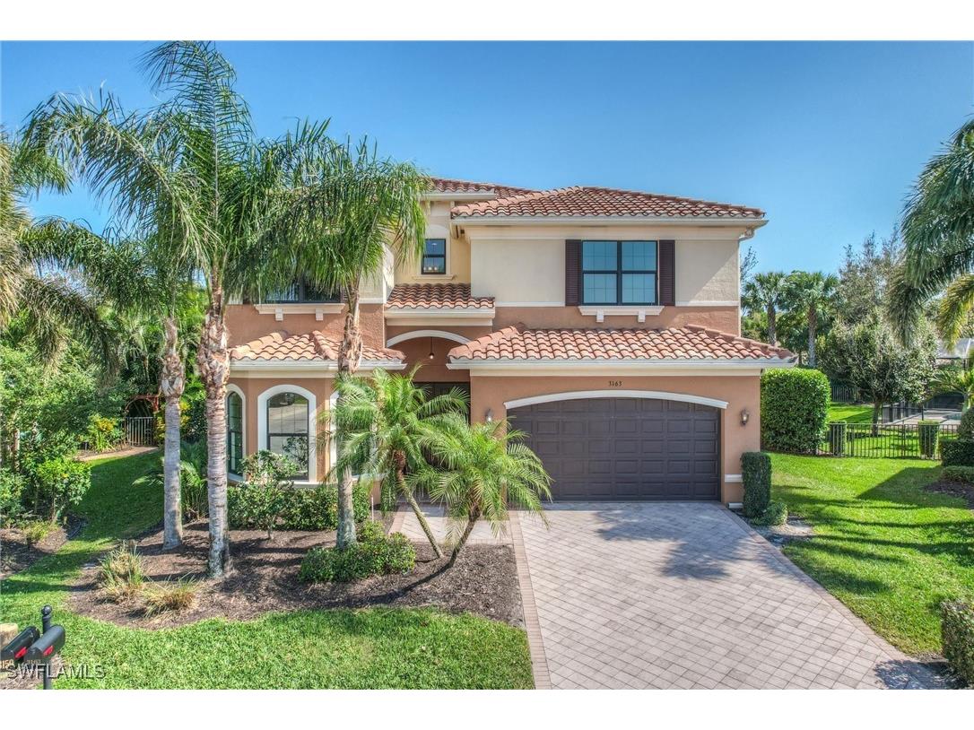 3163 Pacific Drive Naples FL 34119 225025177 image1