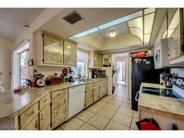 318 SE 33rd Terrace Cape Coral FL 33904 224093228 image14