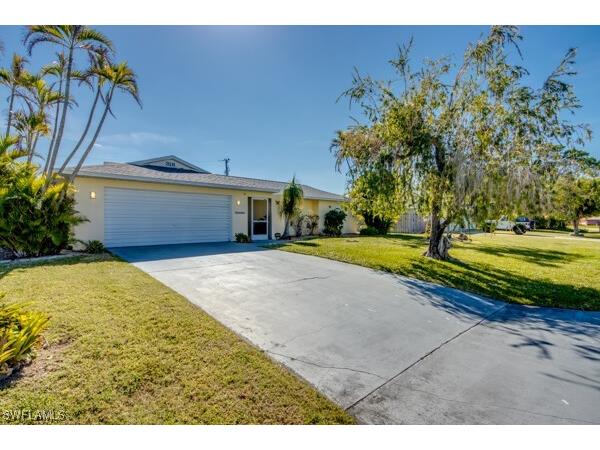 318 SE 33rd Terrace Cape Coral FL 33904 224093228 image2