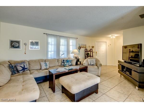 318 SE 33rd Terrace Cape Coral FL 33904 224093228 image6