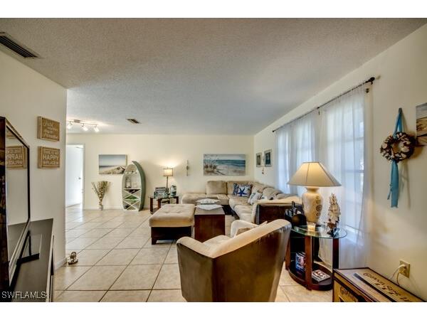318 SE 33rd Terrace Cape Coral FL 33904 224093228 image8