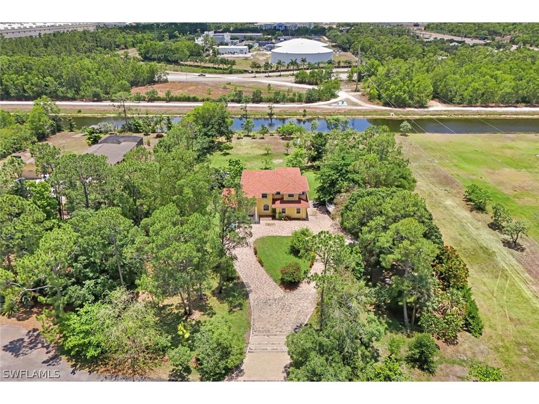 3180 Safe Harbor Drive Naples FL 34117 224047328 image1