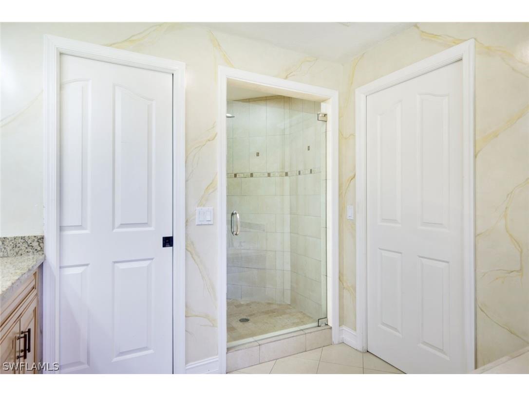 3180 Safe Harbor Drive Naples FL 34117 224047328 image18