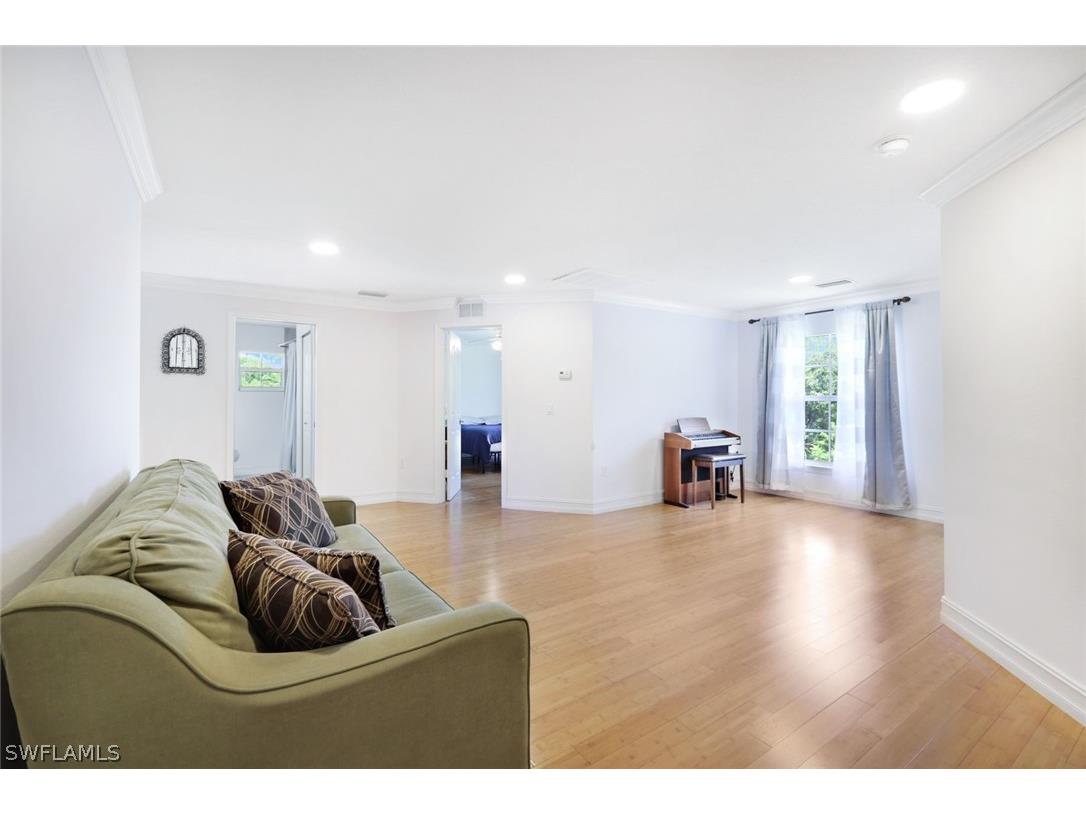 3180 Safe Harbor Drive Naples FL 34117 224047328 image20