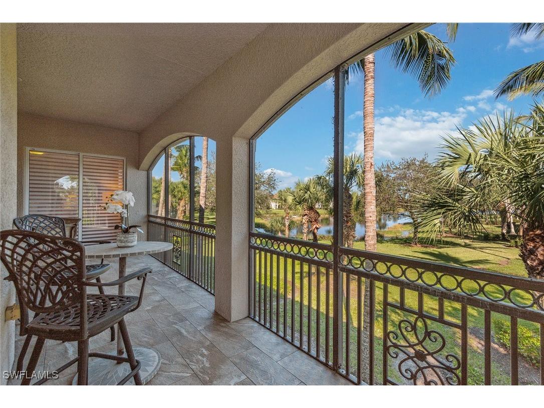 3189 Aviamar Circle #202 Naples FL 34114 224096273 image2